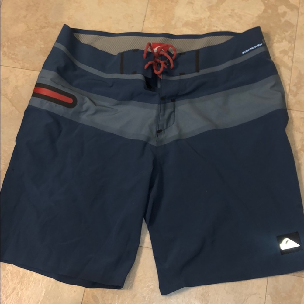Welded stretch seam quiksilver board shorts